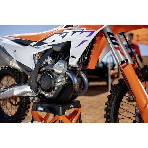 Akrapovic Evolution Line