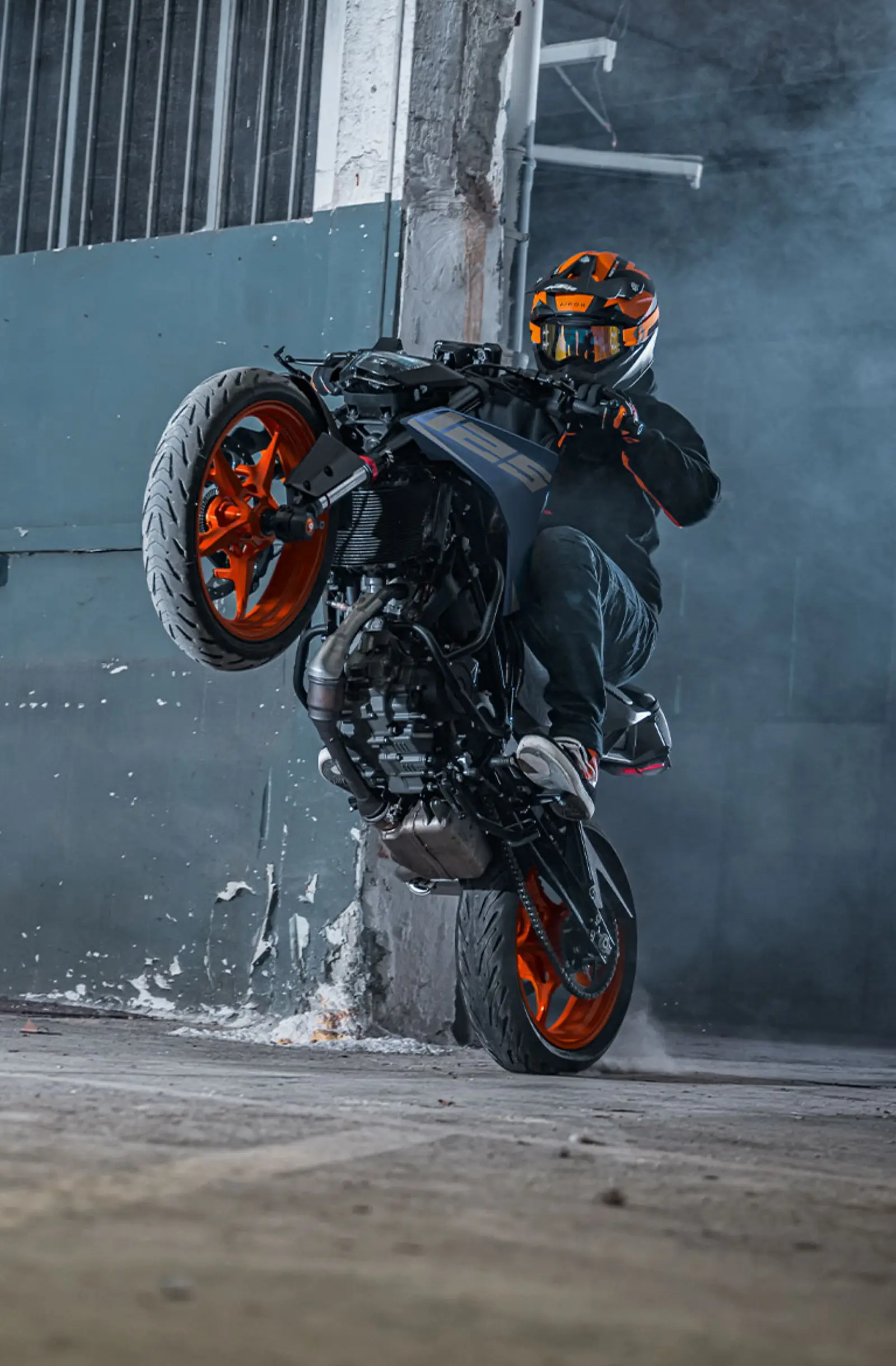 KTM 125 Duke in Fahrt