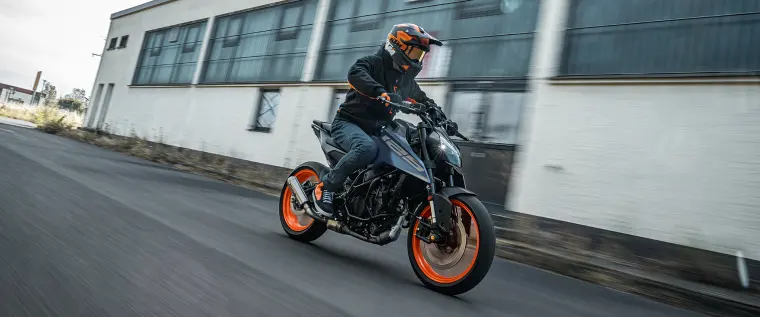 KTM 125 Duke: Ergonomie