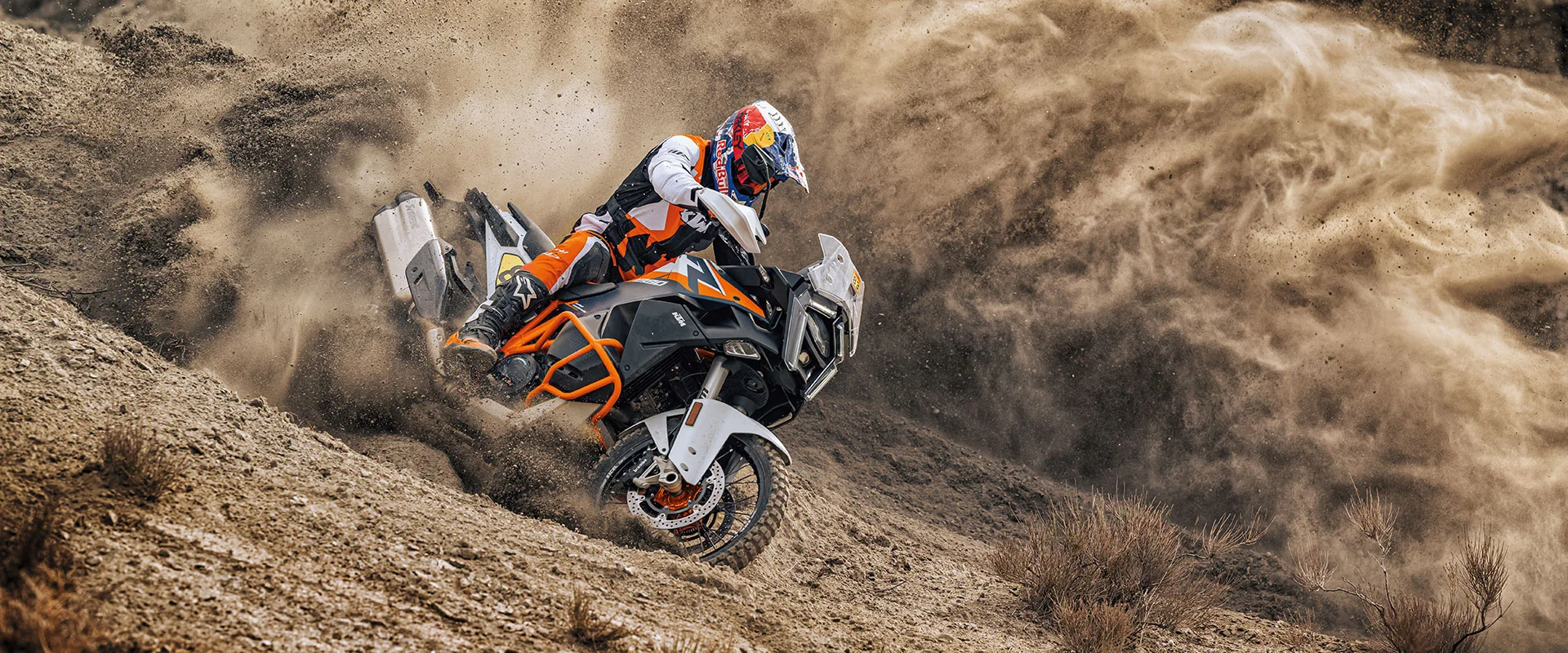 KTM 1390 Super Adventure R in Fahrt