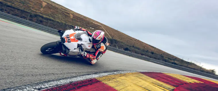 KTM 990 RC R Track: Räder und Reifen