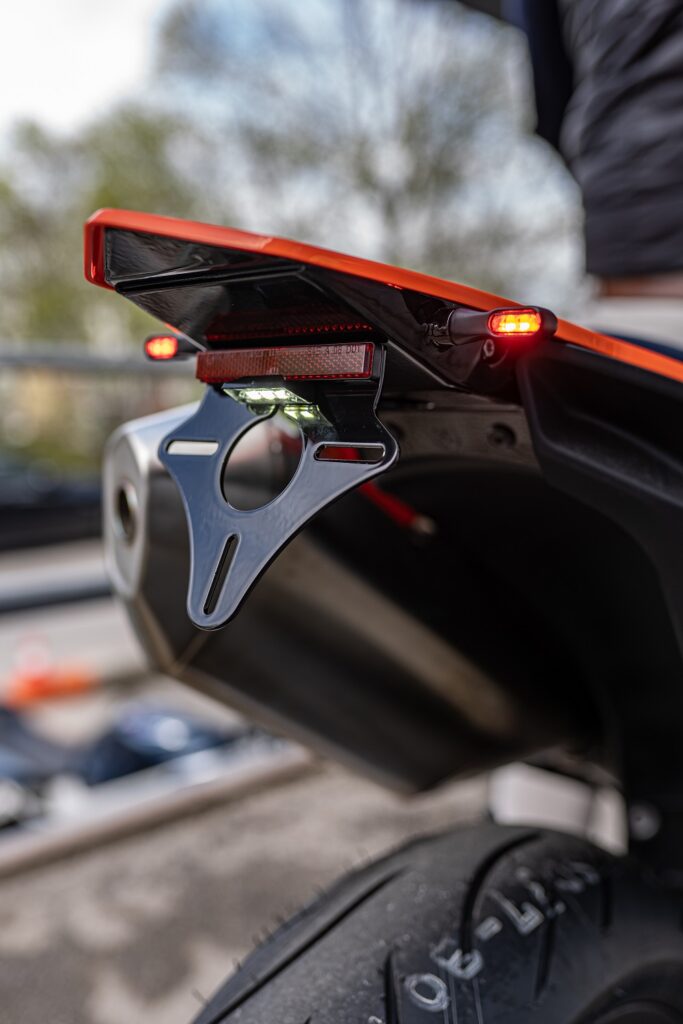 BSO Kennzeichenhalter/träger Alu extraleicht ohne Blinker - KTM 690 SMC R & Enduro R / GasGas 700 SM & ES