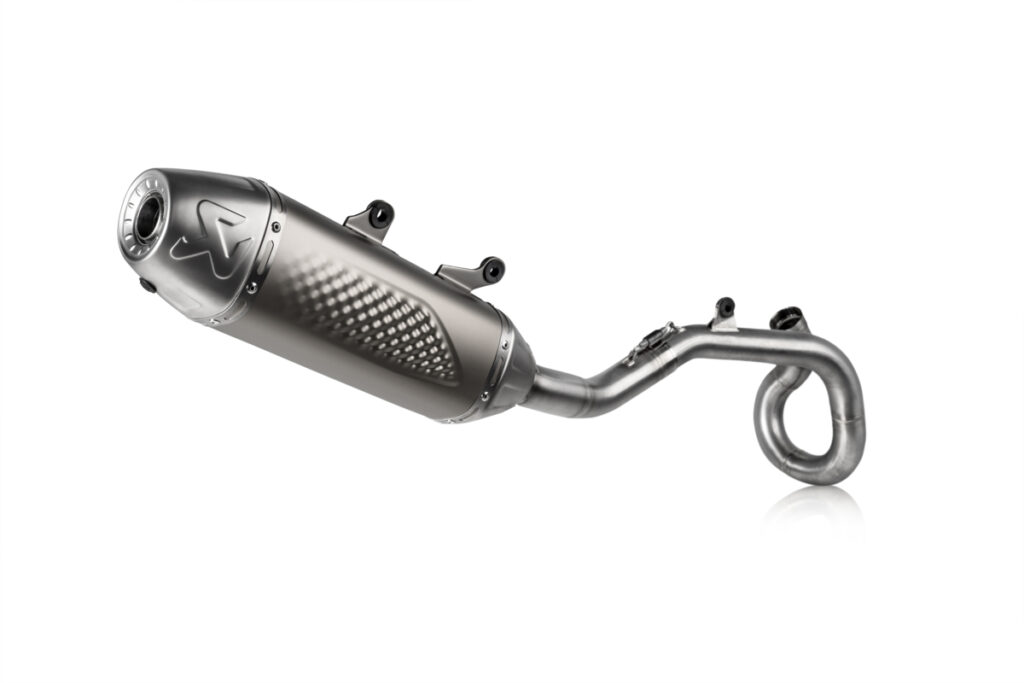 Akrapovic "Racing Line"